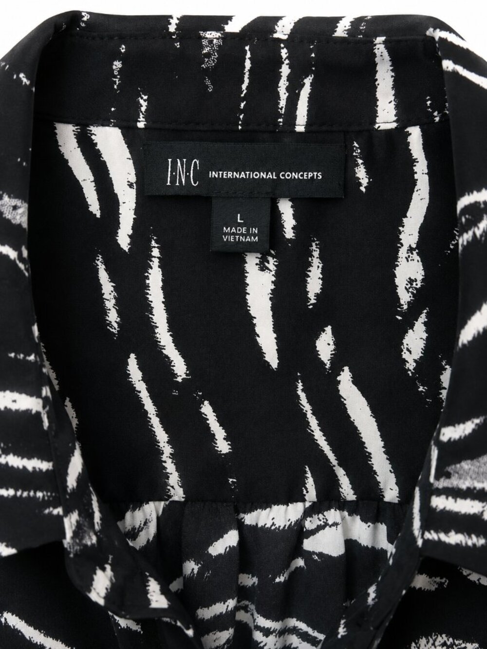 Fun - Power Meets Polish and Elegance • INC Zebra Print Blouse Black White - L - Picture 13 of 13